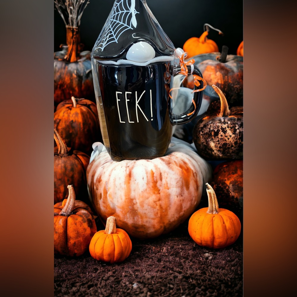 RAE DUNN “EEK!” Mug w/Gnome Topper